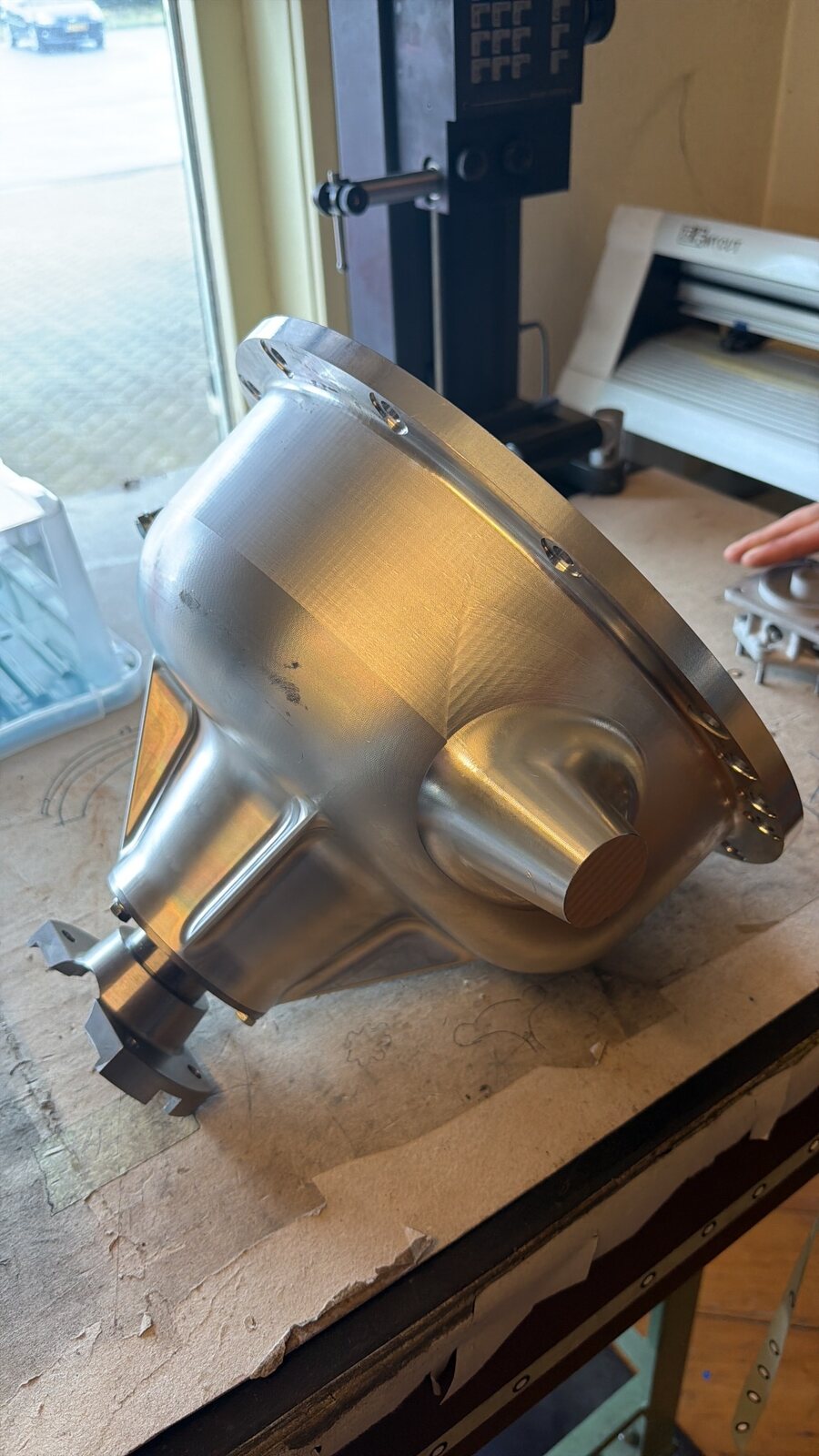 Afgewerkte metalen behuizing